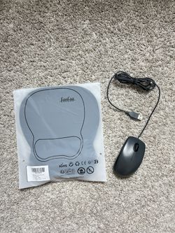 Logitech Mouse & Brand New Mousepad Bundle