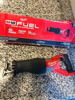 Milwaukee M18 Fuel Super Sawzall Reciprocating Saw