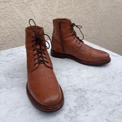 SIZE 10.5 FRYE CAP TOE BOOTS WITH ZIPPER