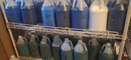 1 Gallon Laundry Detergent 