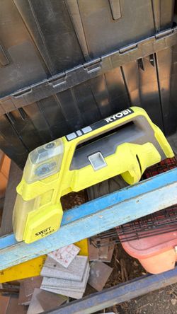 Ryobi Swift Clean Cordless Handheld Vacuum