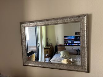 Hanging mirror