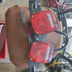 Trailer Lights Or Truck Lights 