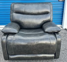 ASHLEY FURNITURE GLIDER RECLINER ROCKER LEATHER CHAIR OVERSIZED SEAT