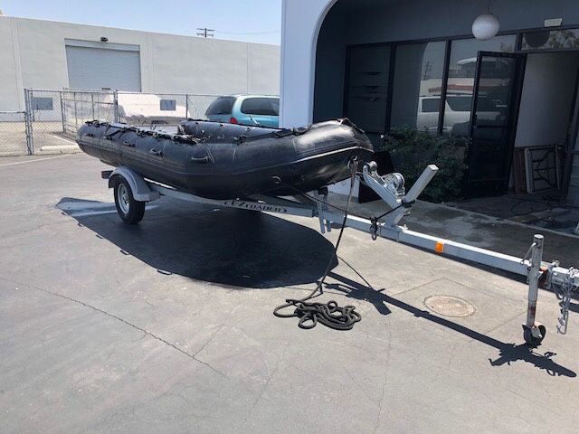 Zodiac F470 commando inflatable boat