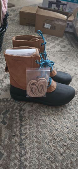 Columbia Women's Brown Black Duck Boots Size 11