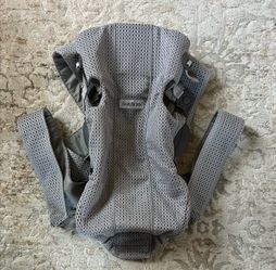 Babybjorn Mesh Grey newborn carrier