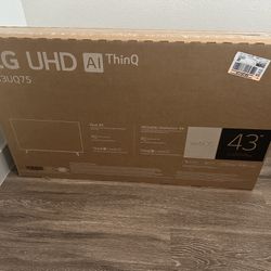 Brand new!!!!! LG 43UQ7590PUB 43" 4K LED Smart TV - Black