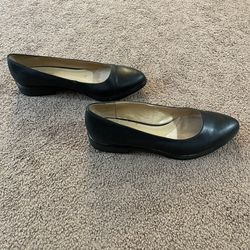 Women's Naturalizer Black Leather BENGOL Flats 