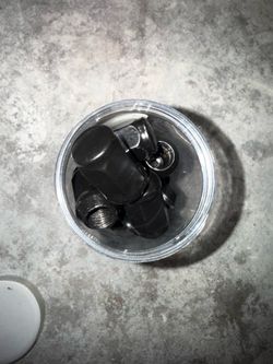Lug nuts 14x1.5