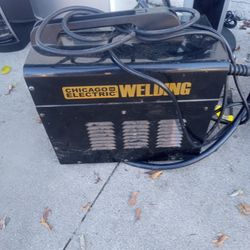 WELDING MACHINE