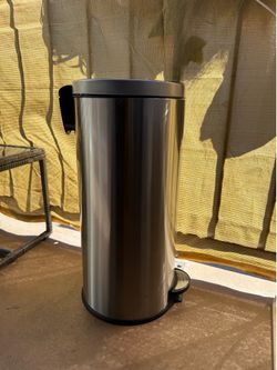 Steel dustbin  -13 gallon