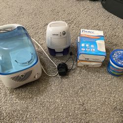 Humidifier with filters + Dehumidifier