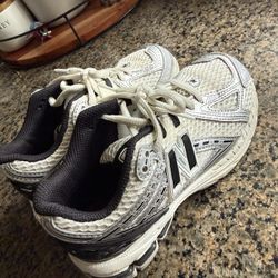 Kids New Balance Sz 1