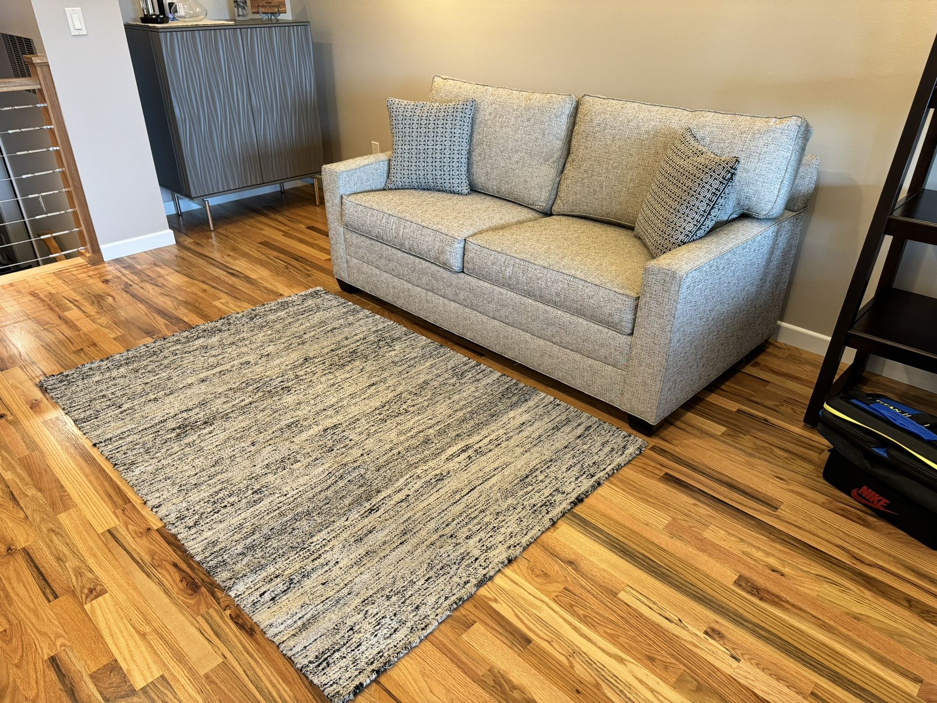 Ethan Allen Sofa With Sleeper (Full), Woven rug, Pillows
