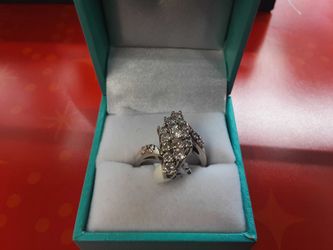 Women's Ring - Yellow Gold 14k (.585) 5.9 grams Size 8