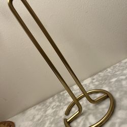 Minimalist Paper Towel Holder (gold)