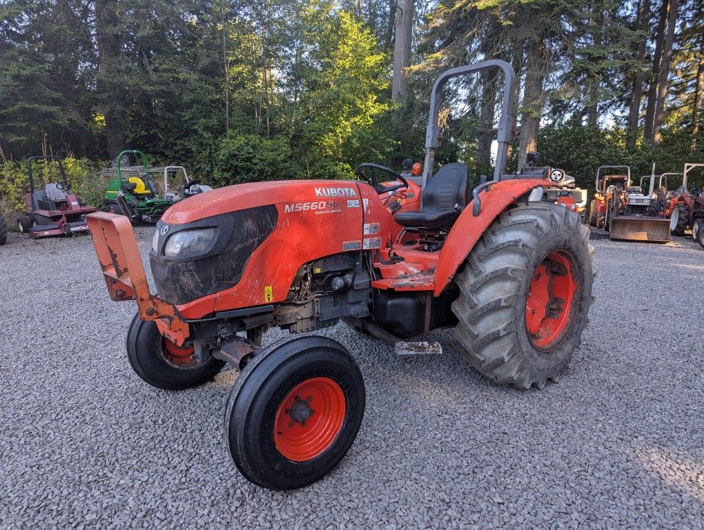 Kubota M5660SU Tractor