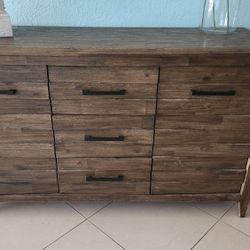 Buffet Cabinet And Dining Table