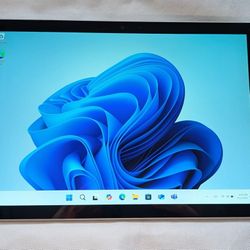 NICE MICROSOFT SURFACE PRO 6 WINDOWS TABLET i7 256GB 8GB RAM
TOUCH ISSUE READ!