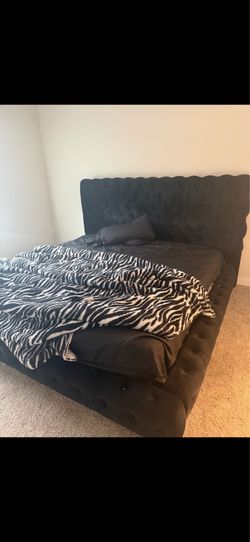 King size bed