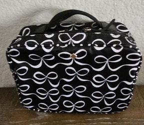 Kate Spade Jae Elegant Bow Travel Cosmetic Bag in Multi