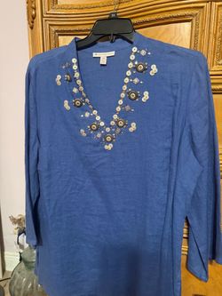 Woman’s Embellished Tunic Top