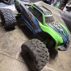 Traxxas max
