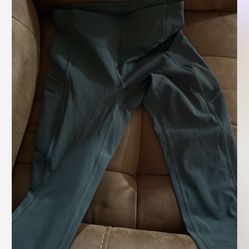 Lulu Lemon Leggings Size 6