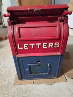 Mailbox 1948 cast iron original paint