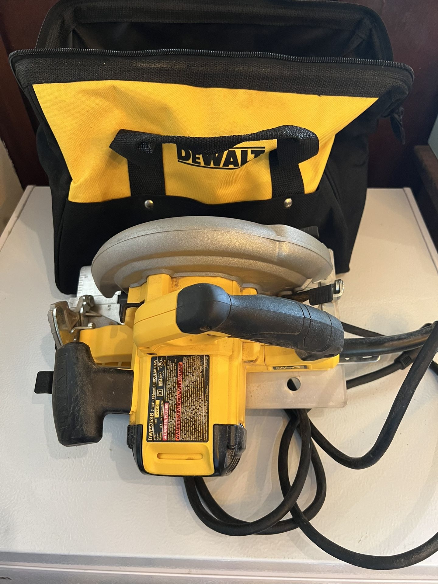 Barely Used DeWalt 7.25in Circular Saw