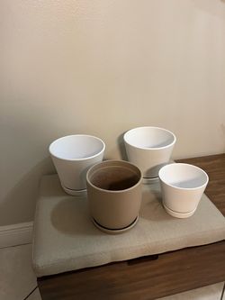 Set of 4 Ceramic Plant Pots with Saucers