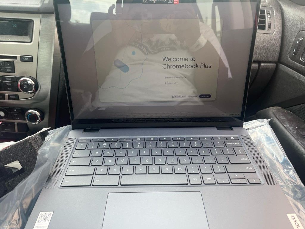 Lenovo Chromebook Plus 14in 128gb Touch Screen Laptop