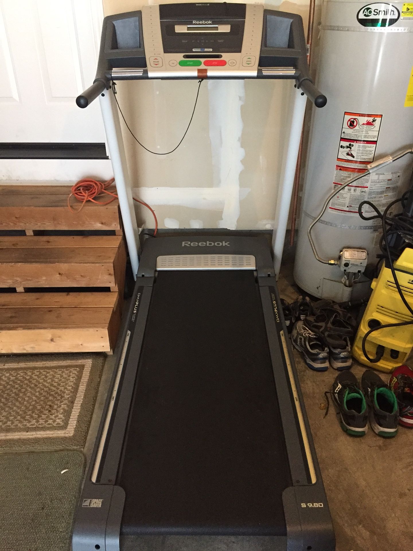 Reebok s 9.80 treadmill clearance