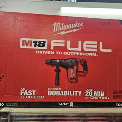 Milwaukee
M18 FUEL 18V Lithium-Ion Brushless Cordless 1-9/16 in. SDS-Max Rotary Hammer (Tool-Only)