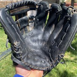 Baseball Glove/ Infielder/ Black Glove/ Mizuno