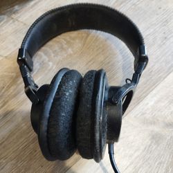 Sony MDR-V6 headphones FOR PARTS