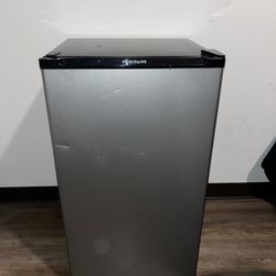 Frigidaire Mini Fridge