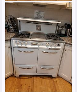 Vintage Wedgewood Stove