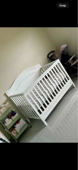 Baby Crib & Mattress