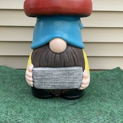 CONCRETE GNOME MUSHROOM STOOL/PLANT STAND