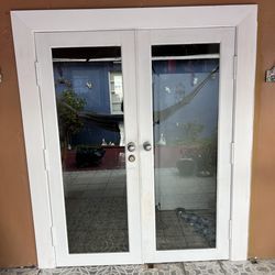 Doble door impact glass aluminum  30 x79  $320