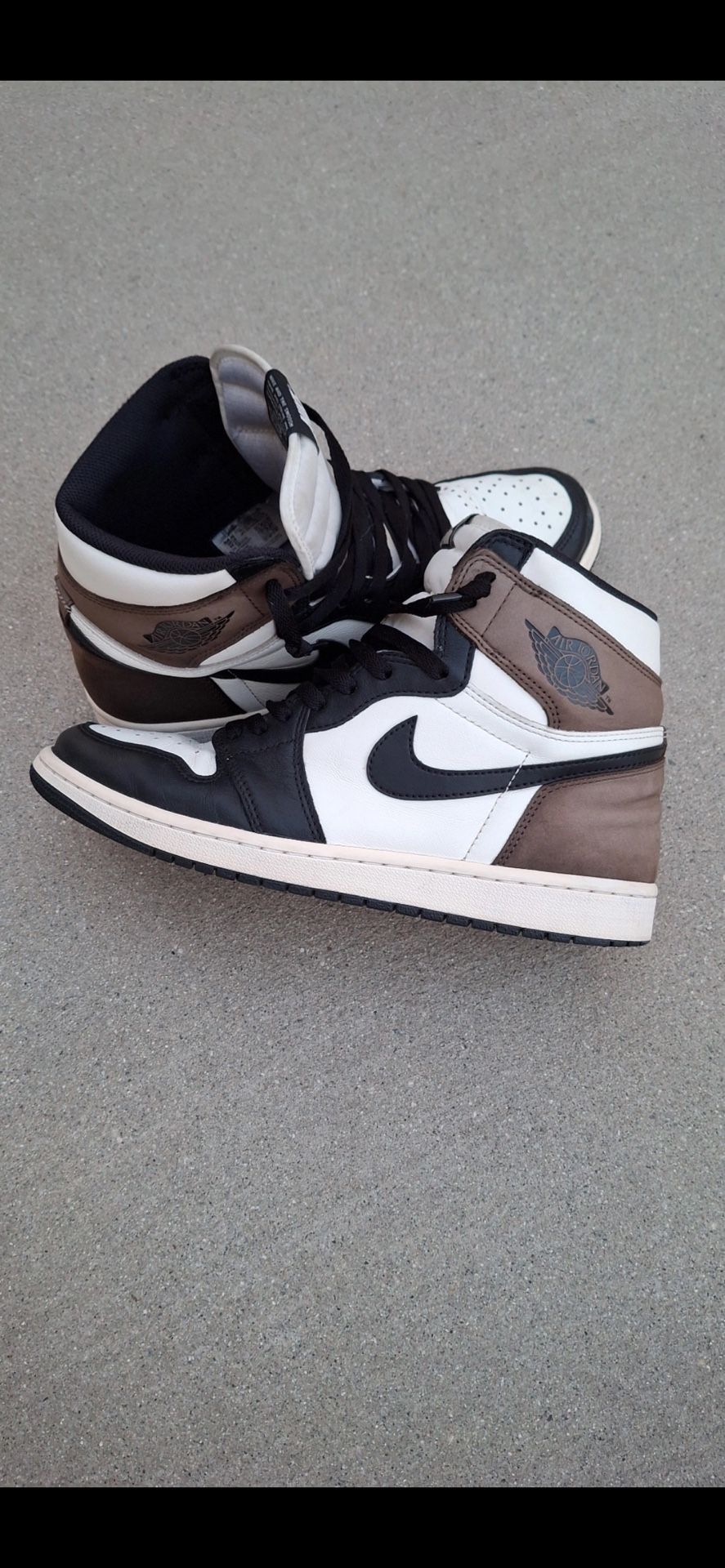 Nike Air Jordan 1 Mocha Size 10