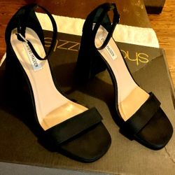 BASICALLY BRAND NEW “STEVE MADDEN” Womens Dillion Print Dress Sandals Black 9 Medium!