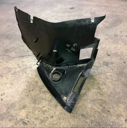 PASSENGER LOWER SPLASH GUARD 2002-05 BMW E46 330i 325i