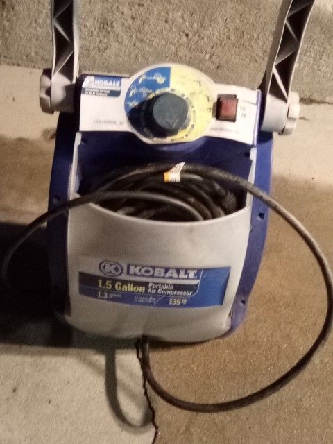 Kobalt 1.5 Gallon Portable Air Compressor