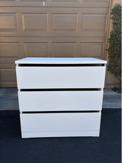 Beautiful Modern Solid Wood 3-Drawer Dresser - Brand New!