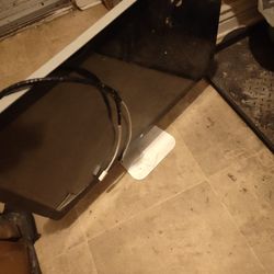 27in Apple Monitor For Parts Or Repair $100/Bestoffer Or Trade 