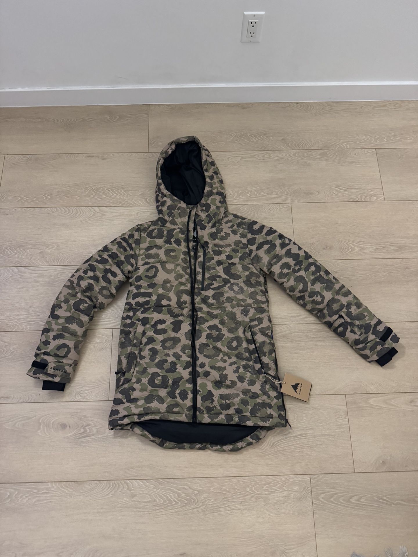 Burton Camo Snowboard Ski Jacket Lalik 2L Puffer Medium