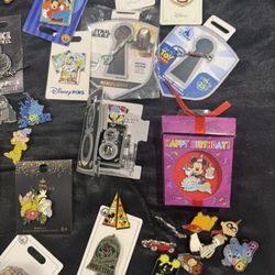 Disney Pins 